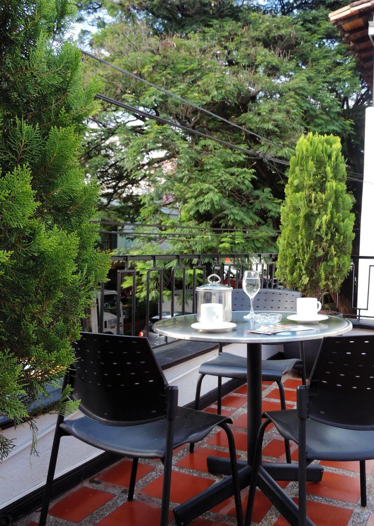 Casa Portico Hotel เมเดยิน ภายนอก รูปภาพ